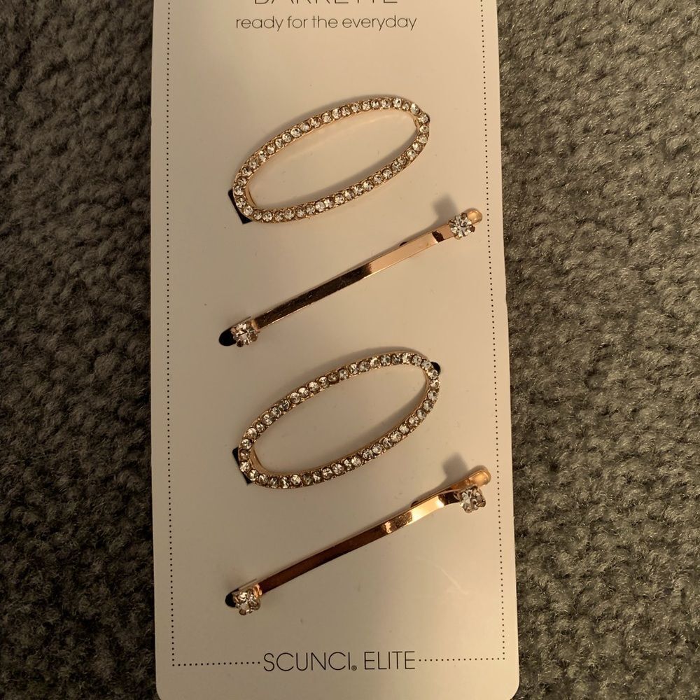 NWT Bobby and barrett hair clips